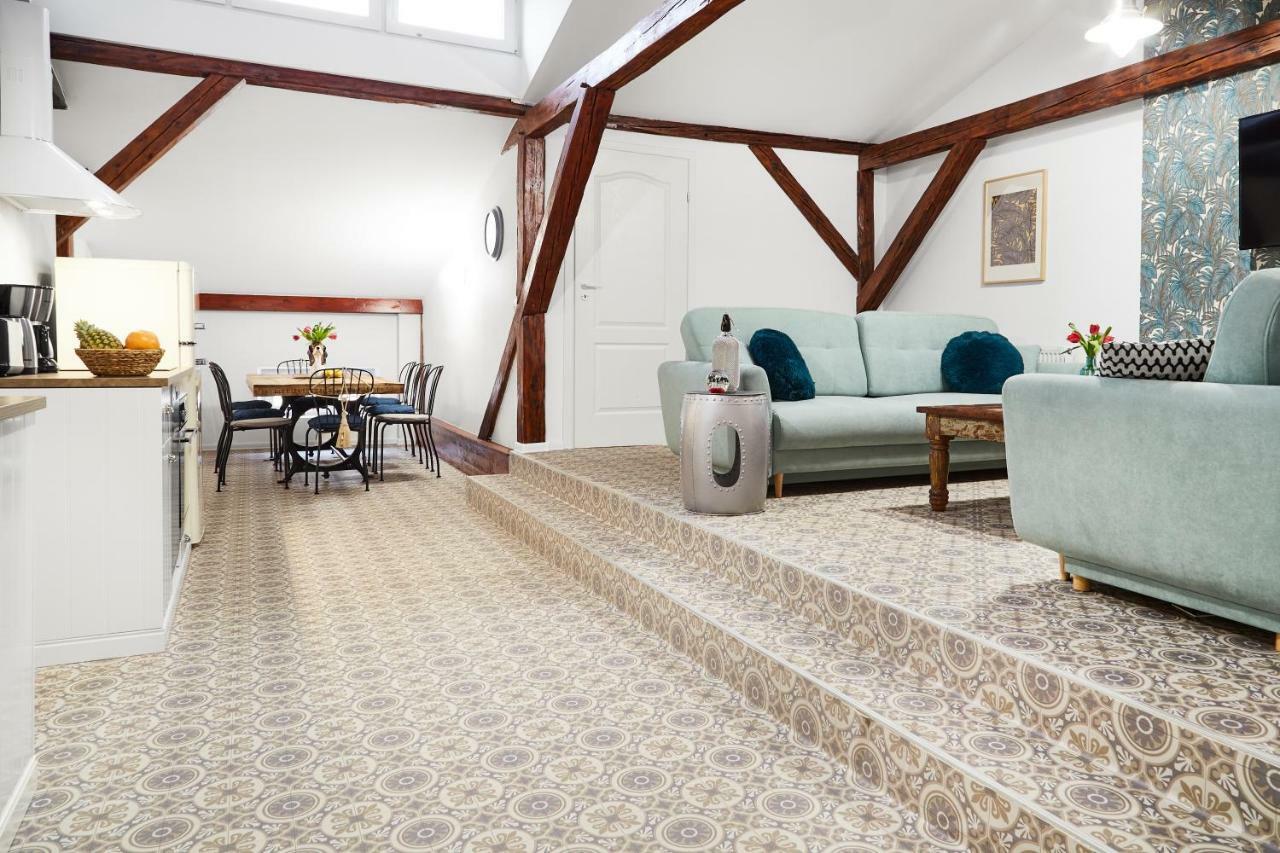 Quiet Loft Michalowskiego Street คราคูฟ ภายนอก รูปภาพ